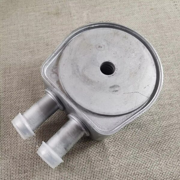 Engine Oil Cooler for 2012-2016 Land Rover Range Rover Evoque 2.0L AG9G6A642BC, LR 025515 LR025515, AG9G-6A642-BC 1682214 - Image 3