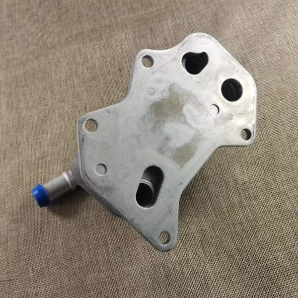 NEW OIL COOLER FOR VW JETTA PASSAT A4 QUATTRO TT GTI A3 06D117021C 06D 117 021C 06D 117 021 C - Image 2