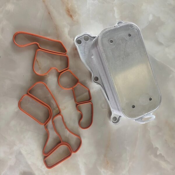 Engine Oil Cooler with Gasket for Mercedes M272 C CLK E ML R S 2721880001 - Image 3