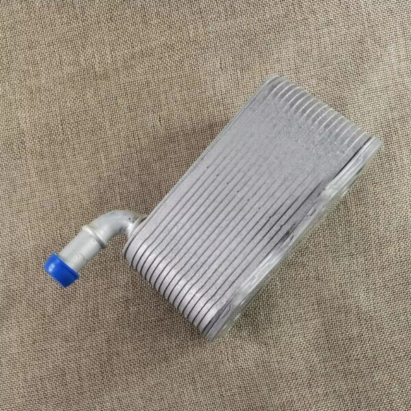 NEW OIL COOLER FOR VW JETTA PASSAT A4 QUATTRO TT GTI A3 06D117021C 06D 117 021C 06D 117 021 C - Image 3