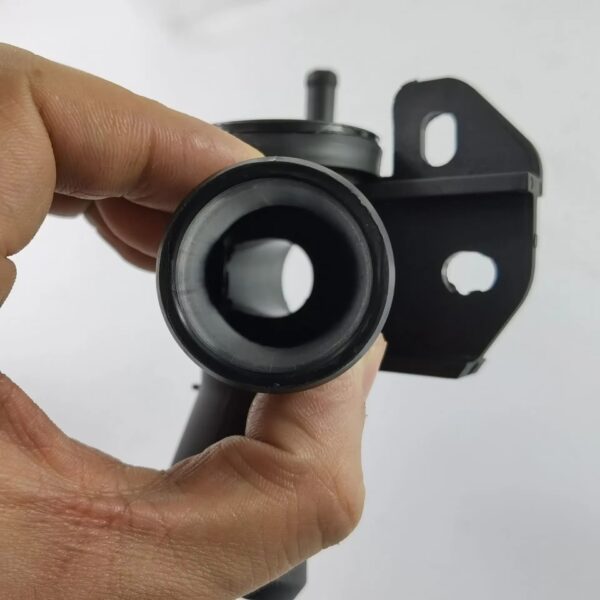 21501-9HA0A Black Plastic Car Upper Coolant Radiator Filler Neck for Nissan Altima 2.5L L4 2007-2012 215019HA0A - Image 5