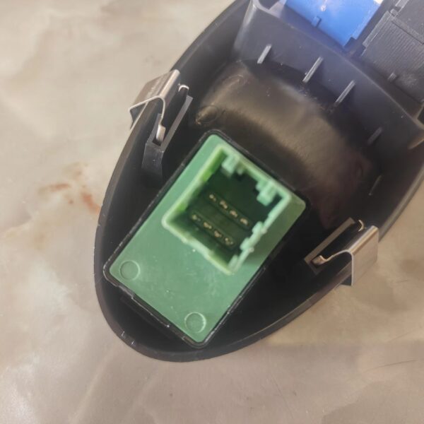 New 500321137 97336562 97336903 49054 Power Master Window Switch For Iveco Daily II 1999 with mirror switch - Image 4