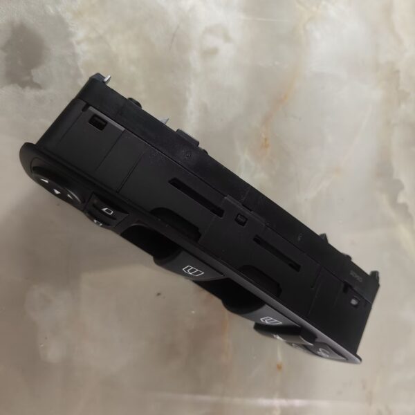 A1698206610 Power Window Switch For Mercedes-Benz W245 A B Class 1698206610 - Image 4