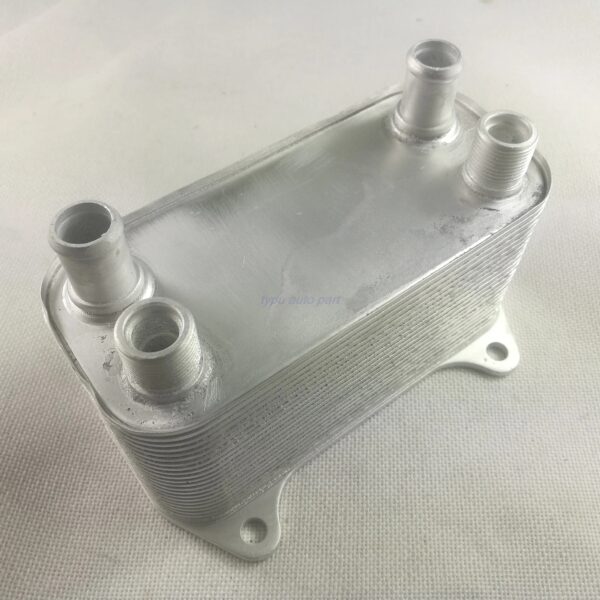 UBC000070 Automatic Engine Oil Cooler  for Land Rover Freelander 02-05 - Image 2