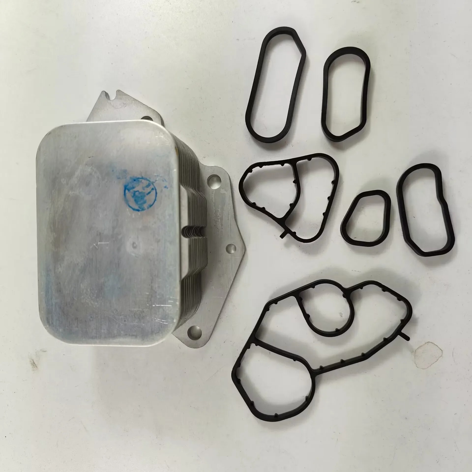 For BMW Mini 2007-2010 CITROEN MAZDA Peugeot Ford Oil Cooler 11427805977 1103K2 - Image 2