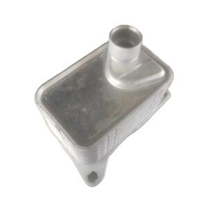 Engine Oil Cooler for Audi A3 A4 A6 Q7 S3 TT Quattro VW Golf Golf R Arteon GTI 06L117021E, 06L117021C, 06L117021G