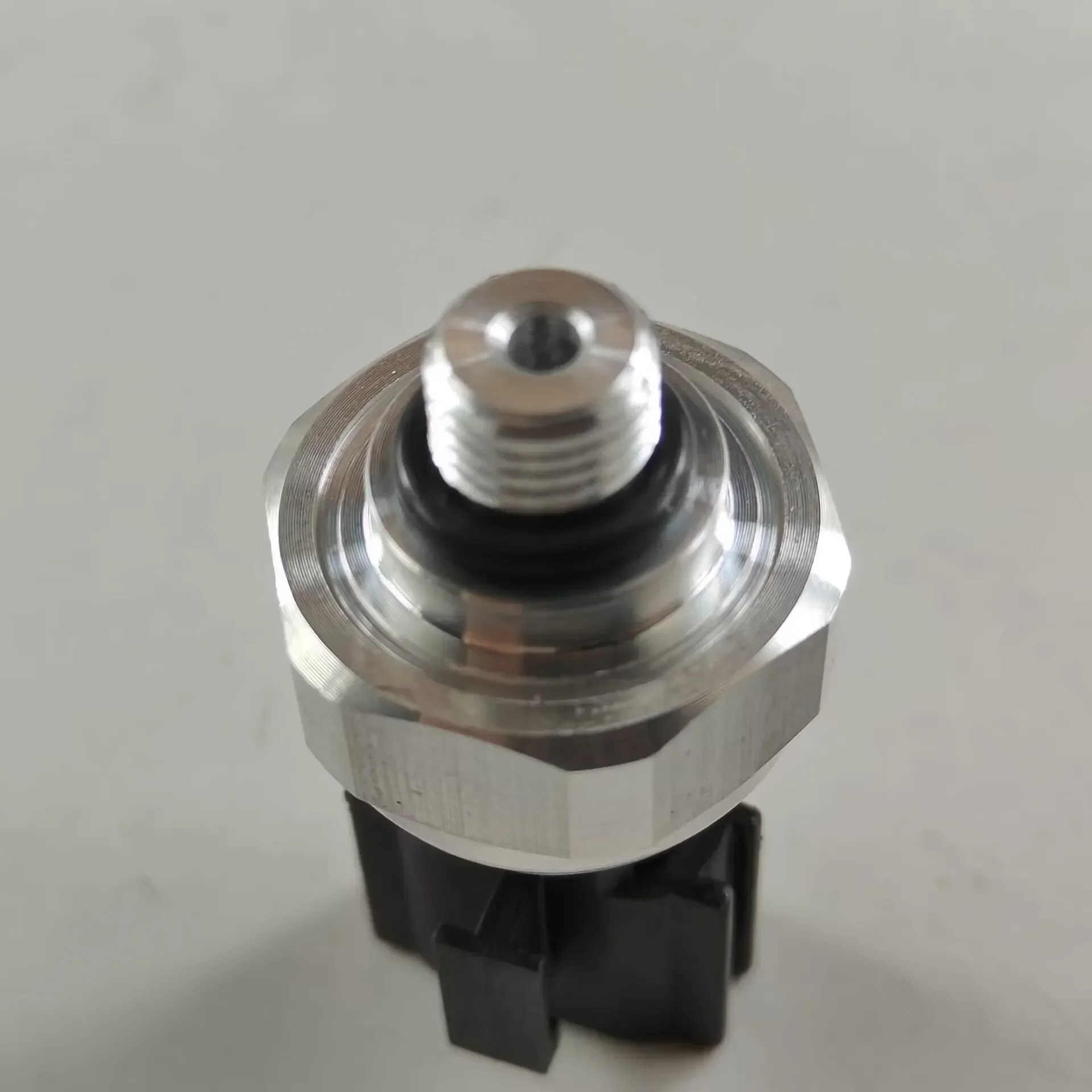 Air Conditioning A/C Pressure Sensor for Nissan Frontier Sentra Infiniti FX45 92136-1FA0A 92136-32600 92136-3Z600 92136-6J000 - Image 2