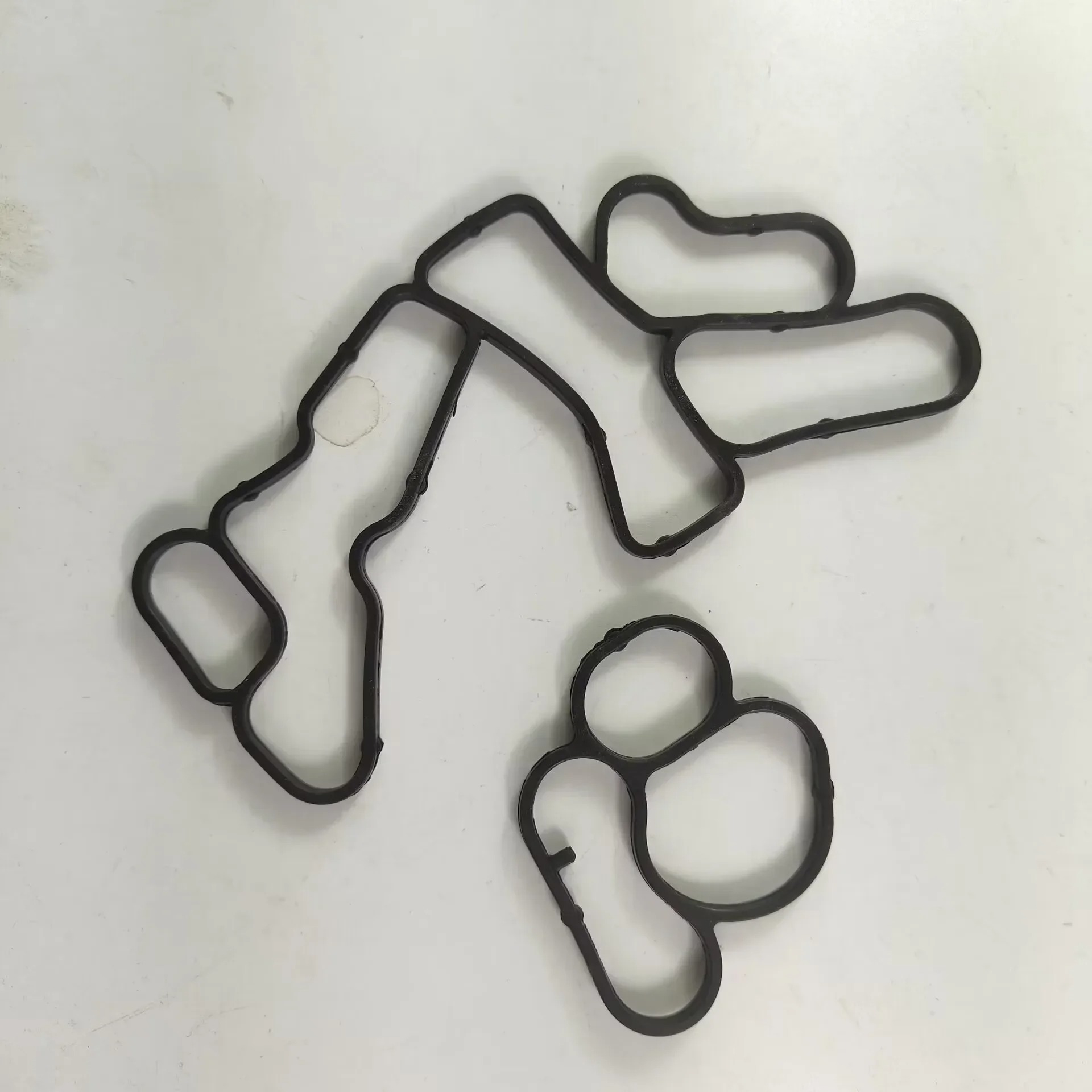 New Engine Oil Cooler Gasket Kit 2PCS Set 68148362AA For Jeep Grand Cherokee 2011-2018 3.0CRD - Image 2