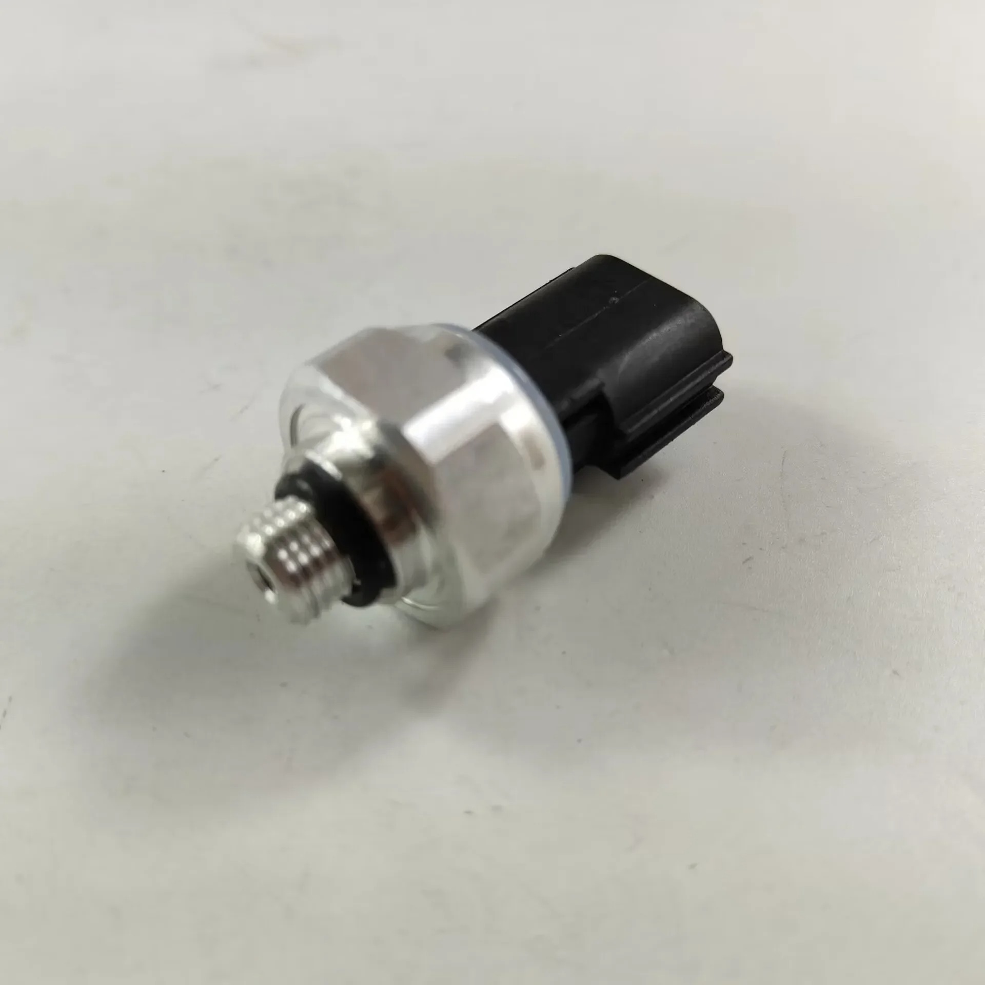 Air Conditioning A/C Pressure Sensor for Nissan Frontier Sentra Infiniti FX45 92136-1FA0A 92136-32600 92136-3Z600 92136-6J000 - Image 5
