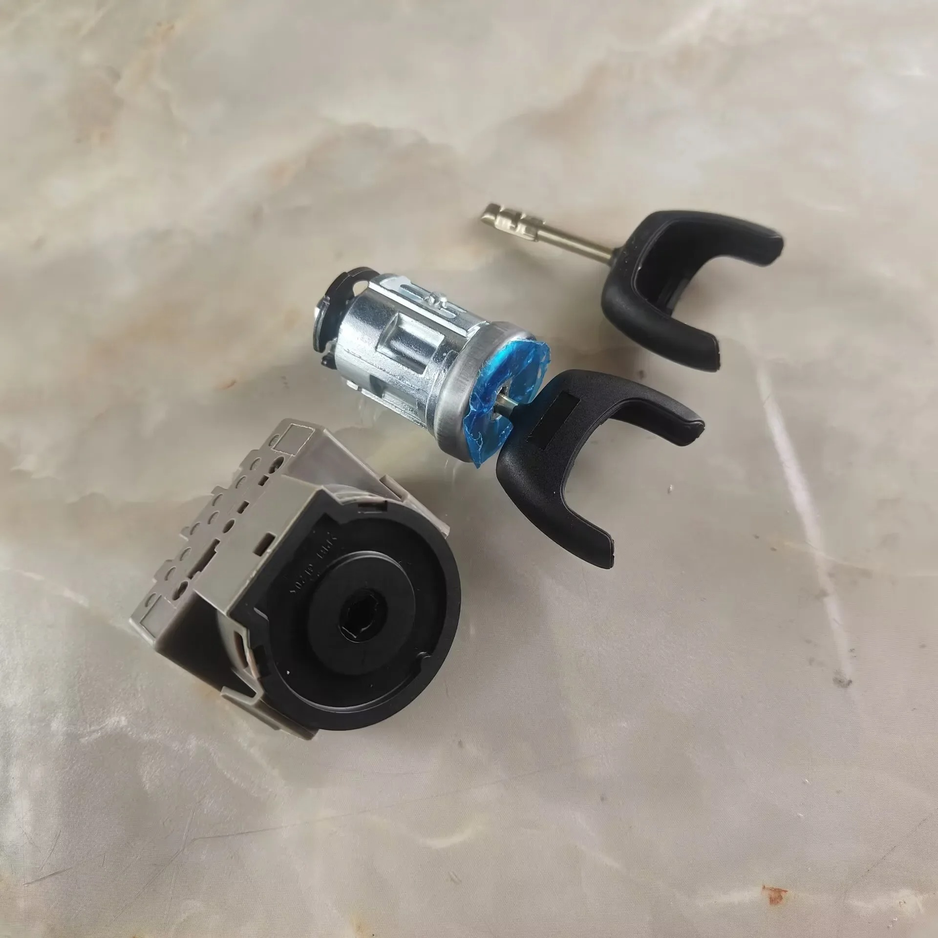 IGNITION SWITCH & LOCK BARREL CYLINDER WITH 2 KEYS For Ford Transit MK7 717444389 4355452 1363940, 1022461, - Image 5